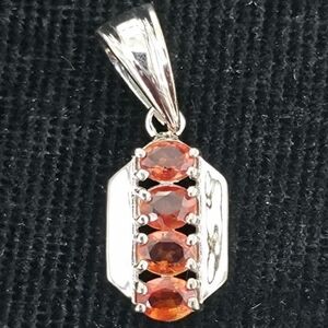 Sterling Silver and Orange Saphire Pendant-0.85ct